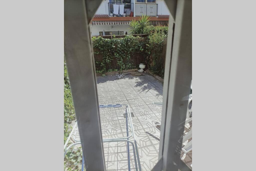 2 Bedroom Townhouse In Beautiful Gated Complex Benidorm Exterior foto